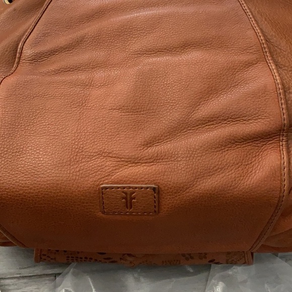 FRYE Leather Perforated Drawstring Bucket Bag Boho Chic - Picture 8 of 8